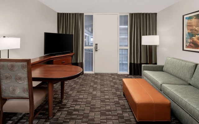 photo 4 of Embassy Suites by Hilton Nashville Airport