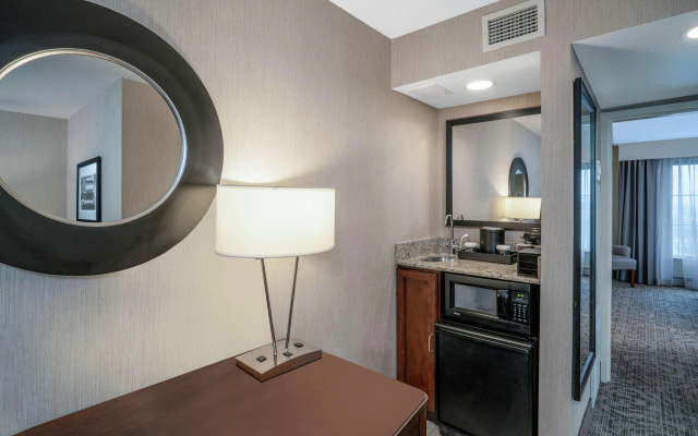 photo 4 of Embassy Suites by Hilton Nashville at Vanderbilt