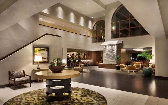 photo 2 of Embassy Suites by Hilton Phoenix Tempe