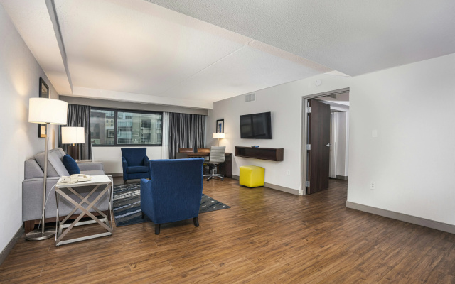 photo 5 of Embassy Suites by Hilton Indianapolis Downtown
