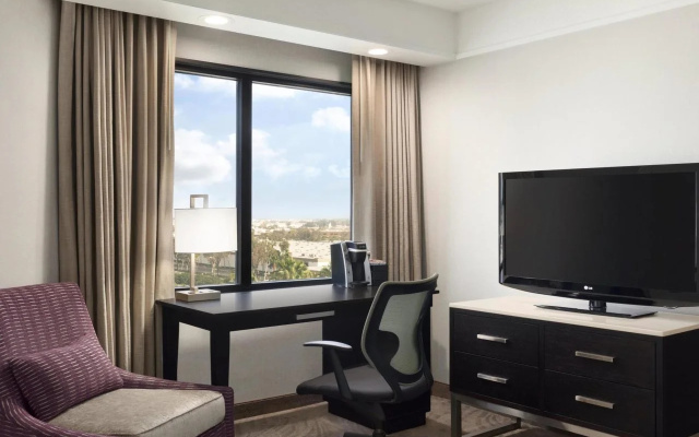 photo 3 of Embassy Suites Irvine Orange County Airport