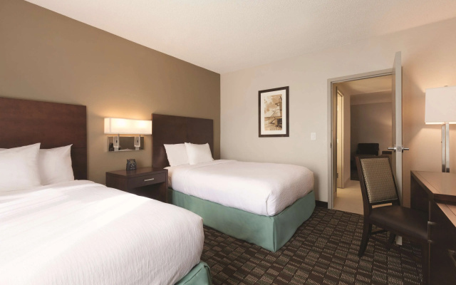 photo 5 of Embassy Suites by Hilton Jacksonville Baymeadows