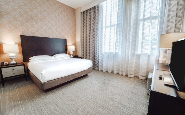 photo 3 of Embassy Suites Louisville Downtown