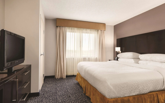 photo 4 of Embassy Suites Louisville East