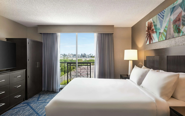 photo 4 of Embassy Suites by Hilton Miami International Airport