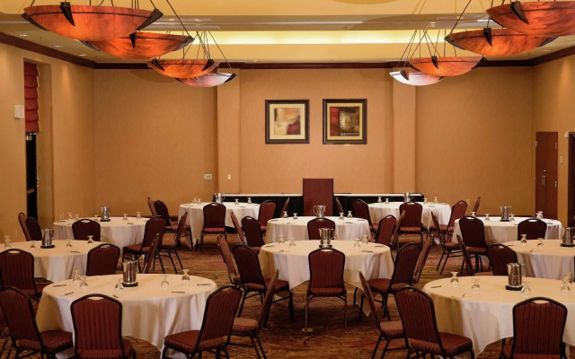 photo 4 of Embassy Suites Minneapolis - North