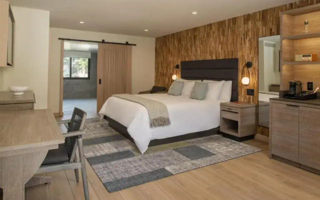 photo 2 of Casa Mani Resort Napa Valley, Curio Collection by Hilton