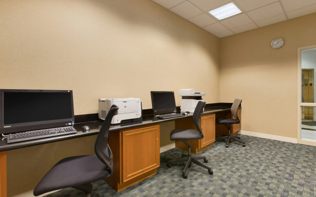 photo 4 of Embassy Suites by Hilton Newark Wilmington South