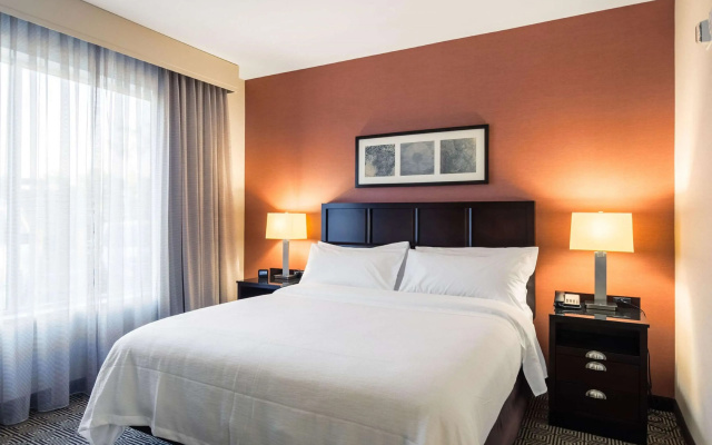 photo 4 of Embassy Suites Newark Airport
