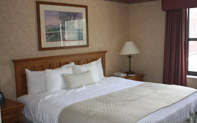 photo 4 of Embassy Suites by Hilton Omaha Downtown Old Market