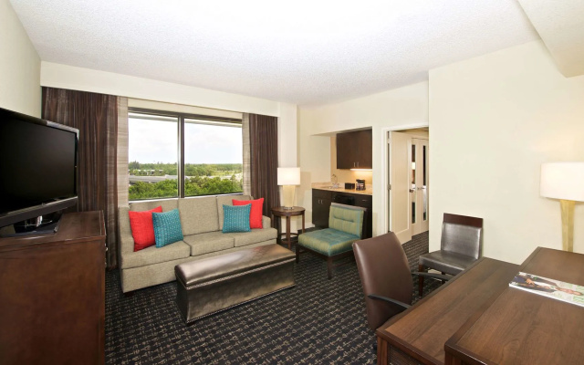 photo 2 of Embassy Suites Palm Beach Gardens PGA Blvd