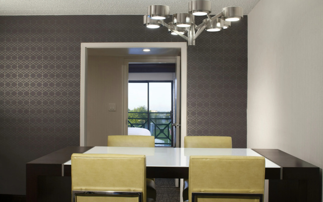 photo 3 of Embassy Suites by Hilton Philadelphia Airport