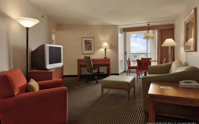photo 4 of Embassy Suites Philadelphia Center City