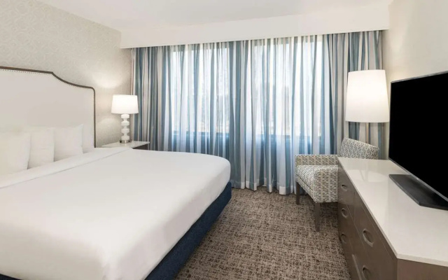 photo 4 of Embassy Suites Philadelphia-Valley Forge