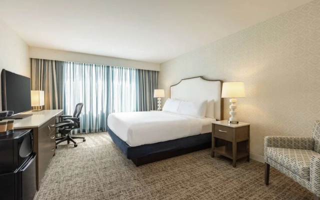 photo 4 of Embassy Suites Philadelphia - Valley Forge Hotel