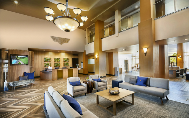 photo 2 of Embassy Suites by Hilton Phoenix Scottsdale