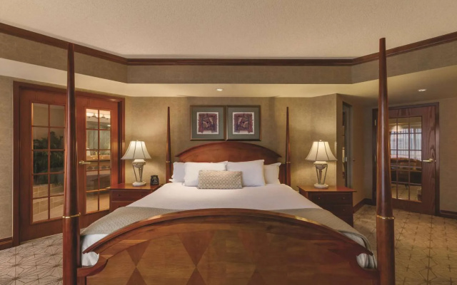 photo 3 of Embassy Suites by Hilton Portland Airport