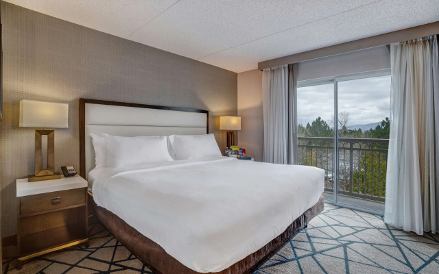 photo 3 of Embassy Suites by Hilton Seattle Bellevue