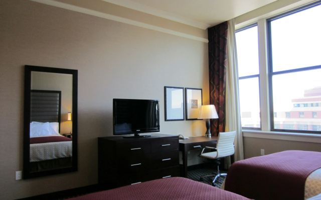 photo 4 of Embassy Suites by Hilton St. Louis Downtown