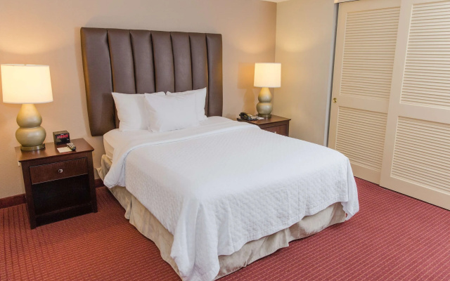 photo 4 of Embassy Suites West Palm Beach