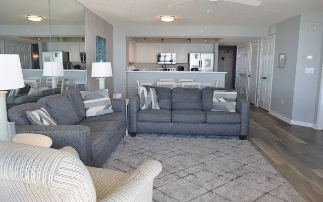 photo 2 of Emerald Cove Ii 4b 3 Bedroom Condo by RedAwning, North Myrtle Beach