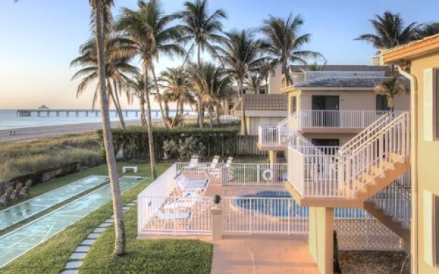 photo 4 of Emerald Seas Ocean Front Motel
