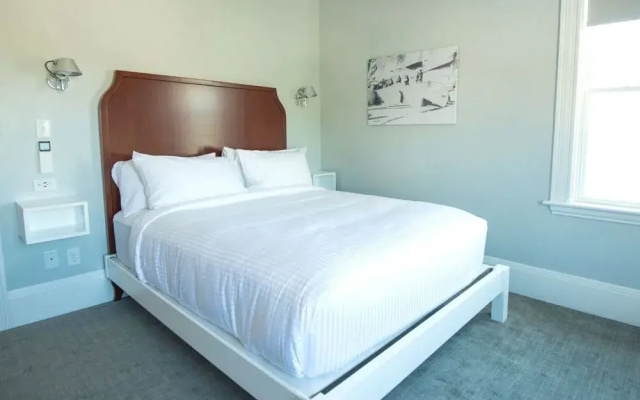 photo 4 of Emerson Inn