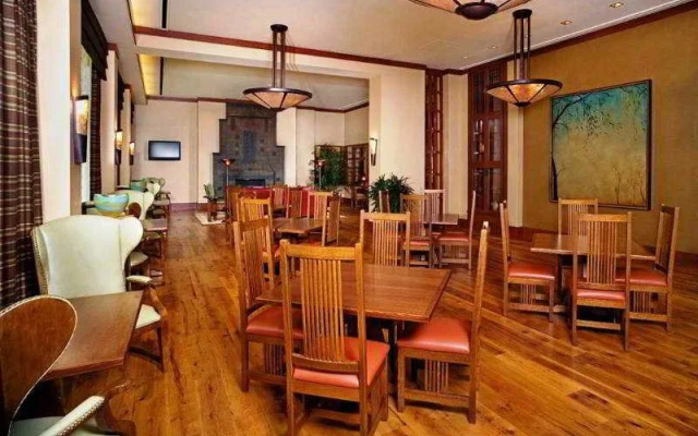 photo 3 of Emory Inn