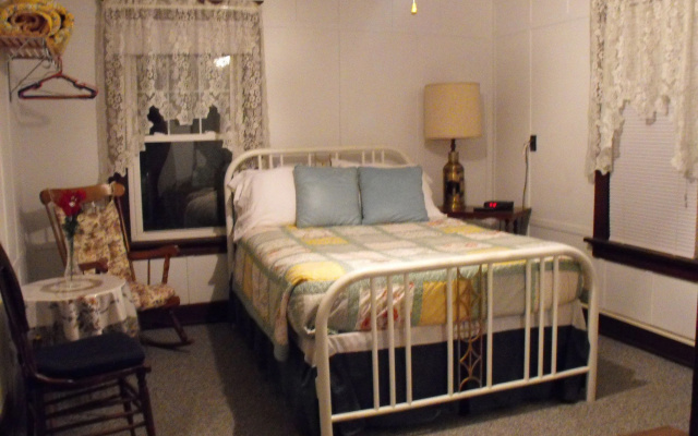 photo 3 of Empire House Hotel