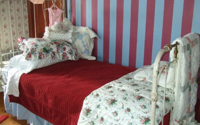 photo 3 of Enchanted Nights Bed & Bath