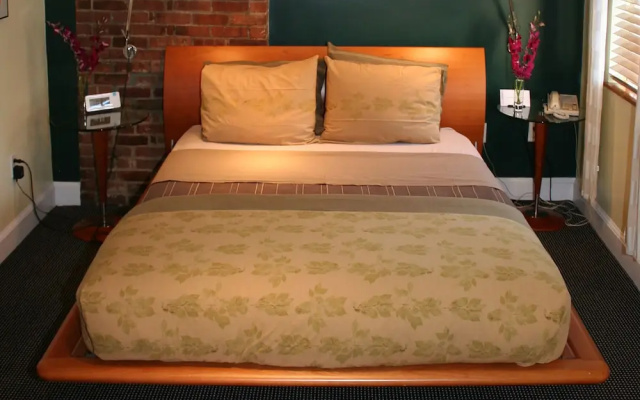 photo 2 of Encore Bed & Breakfast