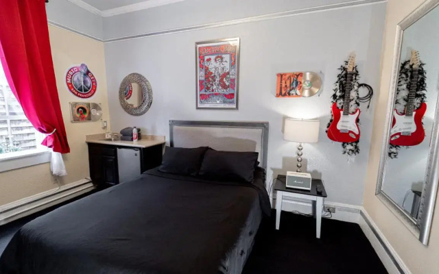 photo 3 of Music City Hotel - The San Francisco Music Experience