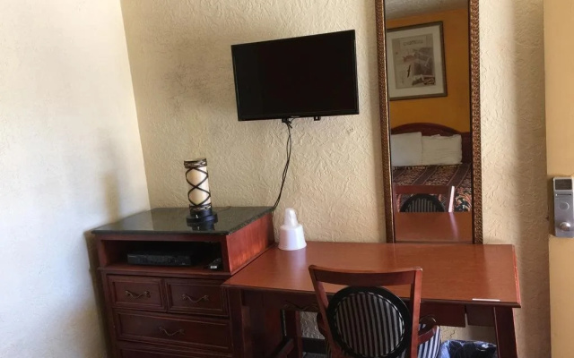 photo 4 of Encore Motel