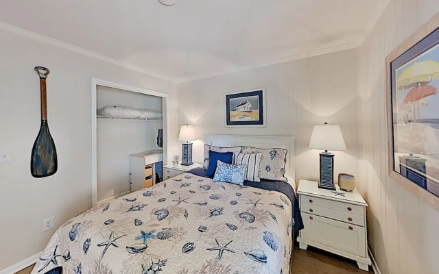 photo 5 of End-unit Ocean Pier W/ Ocean Views & Pool 2 Bedroom Condo