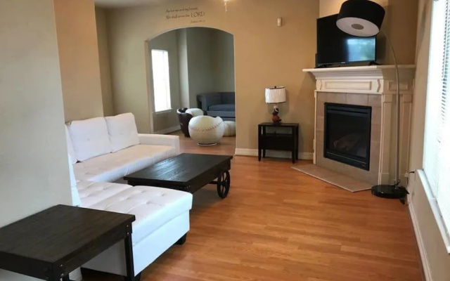 photo 4 of Entire Premium Spacious Luxury Home