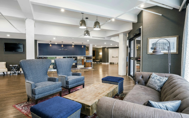 photo 2 of enVision Hotel Boston Everett