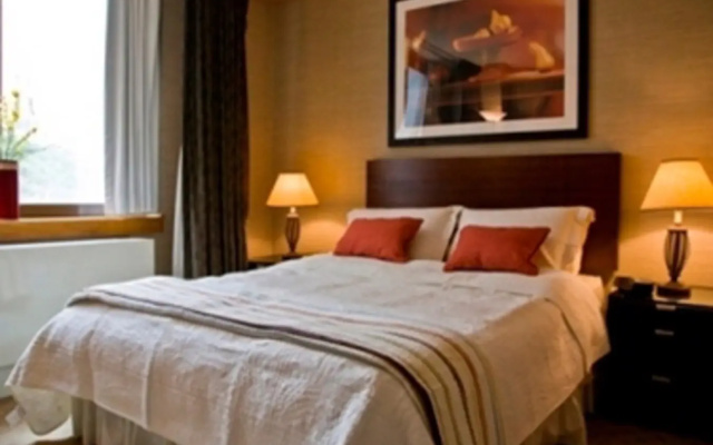 photo 4 of Envoy Club Suites