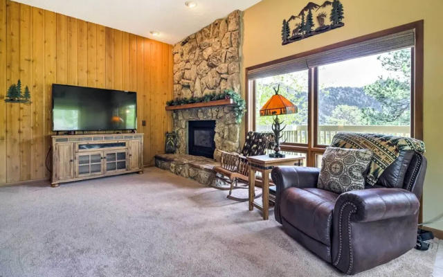photo 4 of Estes Condo: 3 Mi to Rocky Mountain National Park