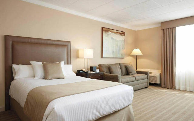 photo 3 of Ethan Allen Hotel