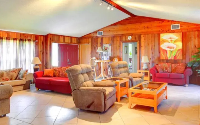 photo 3 of Euclid Home