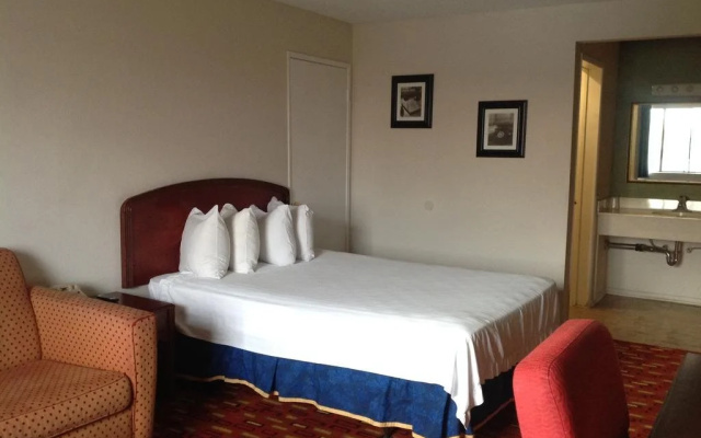 photo 3 of Eunice Plaza Motel