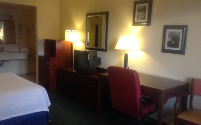 photo 5 of Eunice Plaza Motel