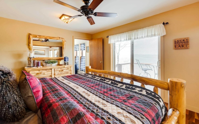 photo 2 of Eureka Springs Vacation Rental Near Beaver Lake!