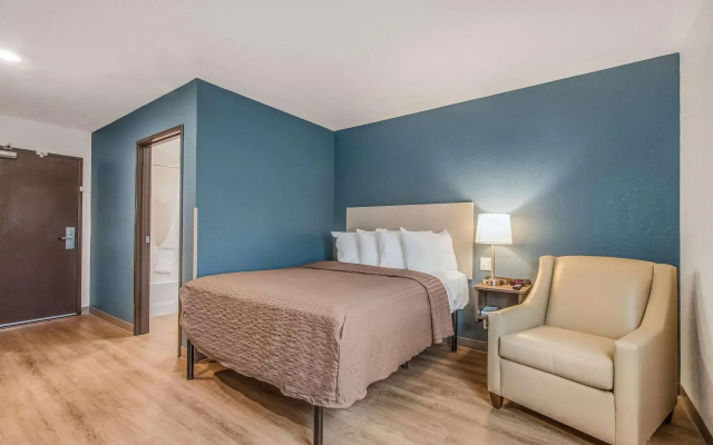 photo 3 of WoodSpring Suites Doral Miami Airport