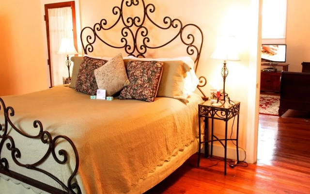 photo 3 of Gardenia Inn