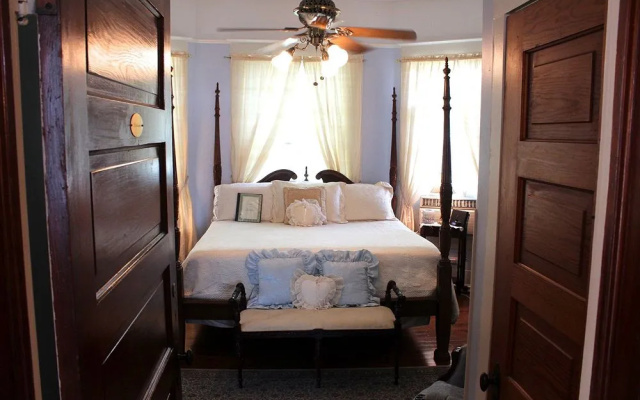 photo 5 of Gardenia Inn
