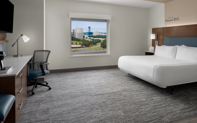 photo 4 of EVEN Hotel Atlanta - Ballpark Area by IHG
