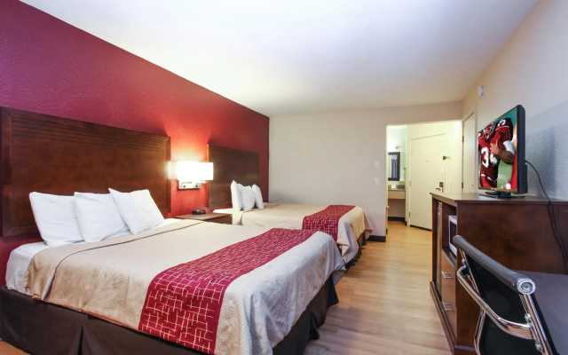 photo 4 of Evergreen Inn & Suites Portland Airport