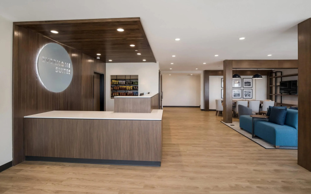 photo 2 of Everhome Suites Corona