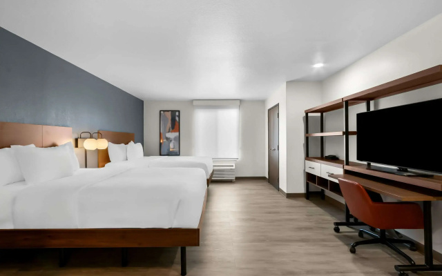 photo 4 of Everhome Suites Glendale Sports Entertainment District